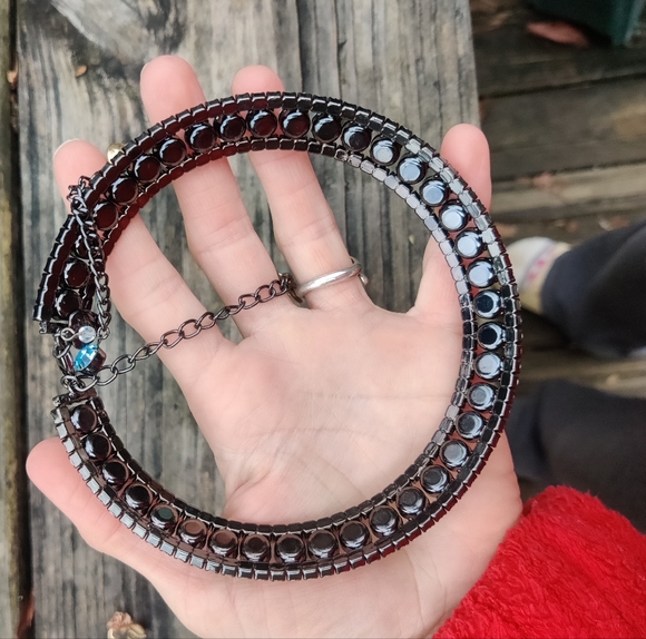 ⭐ 😇 Betsey Johnson Retired Blue Rhinestone Color Necklace - Picture 6 of 13